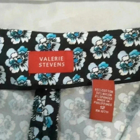 Valerie Steven's Skort size 12 - Picture 4 of 8